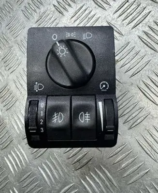 Opel Astra H Light switch 11644