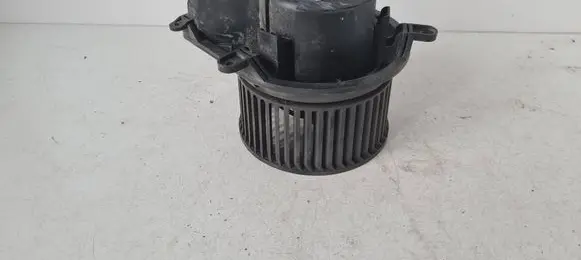Renault Master I Heater fan/blower F1330841 AMVA64AC