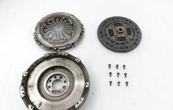 Opel Corsa D Flywheel 9223223 55572383 55572509