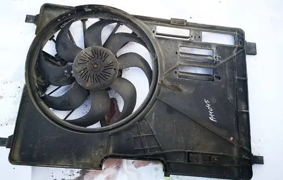 Ford Focus Radiator cooling fan shroud cv618c607eb
