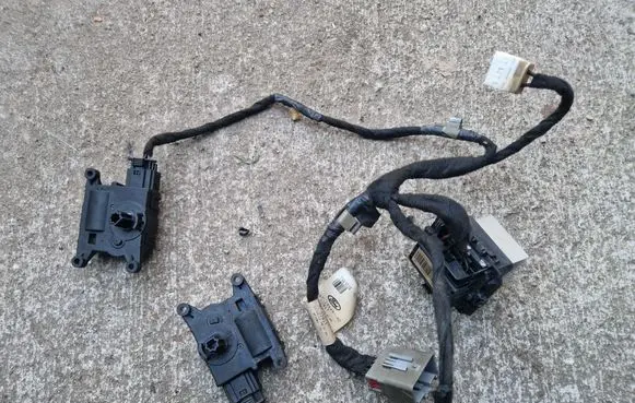 Ford Explorer V Panel wiring DA8T19949AD 2309151B T1000034ZD