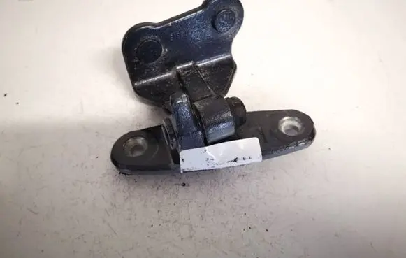 Mercedes-Benz C AMG W204 Rear door lower hinge