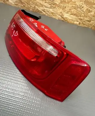 Audi A5 8T 8F Rear/tail lights 8T0945096 AU484