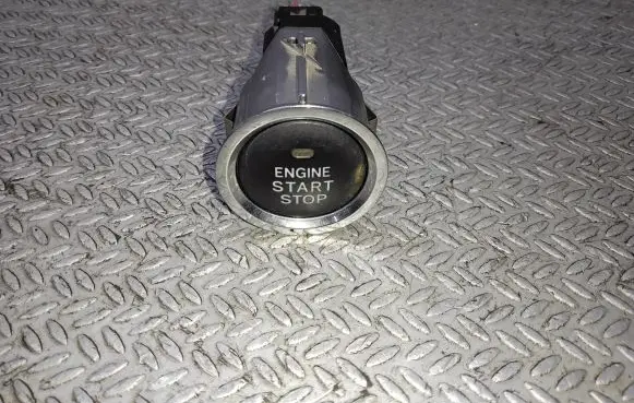 Toyota Corolla Verso AR10 Engine start stop button switch 6842C67B