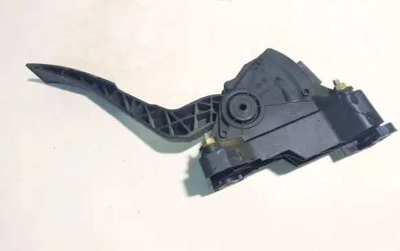 Nissan Pathfinder R51 Accelerator throttle pedal 1002eb400 6pv93390102