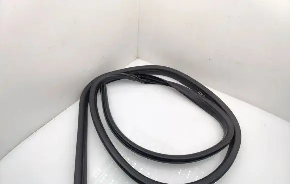 Front door rubber seal
