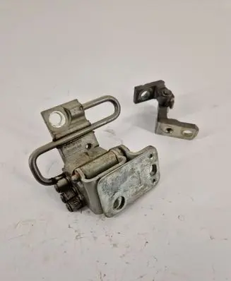 Volkswagen Touran I Front door hinge set 1T0831411C