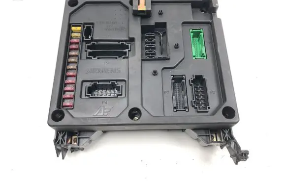 Seat Alhambra (Mk1) Fuse module 7M0962258B S108146300C 97VW14B205CA