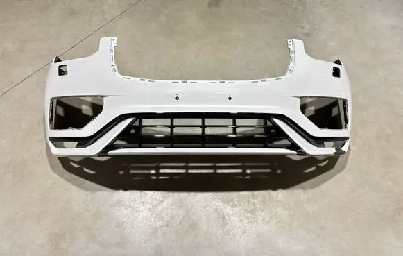 Volvo XC90 Front bumper 31690641