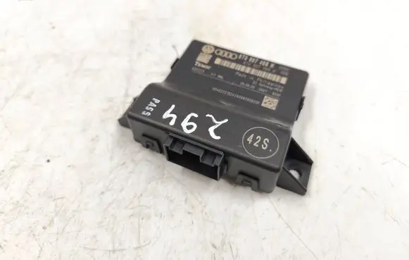 Audi A4 S4 B8 8K Gateway control module 8T0907468H 403221