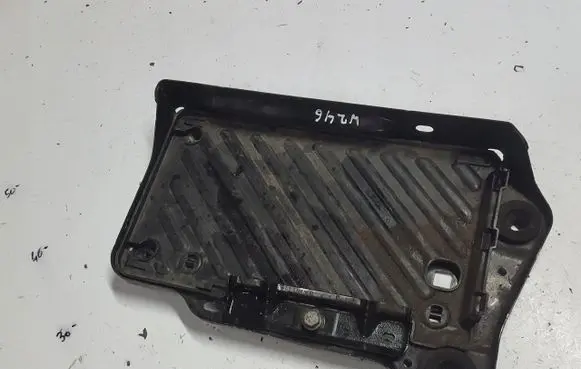 Battery tray
