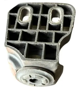 Radiator support slam panel bracket