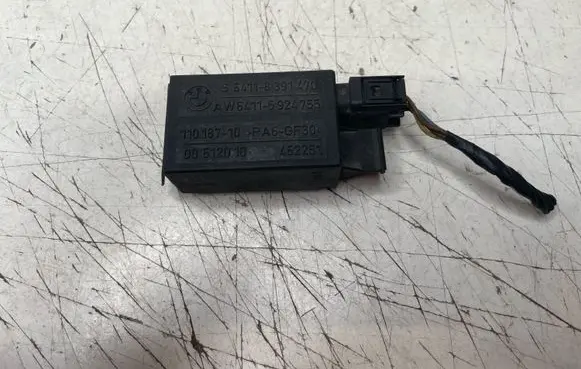 BMW 5 E39 AUC sensor 64118391470 11018710 00612010
