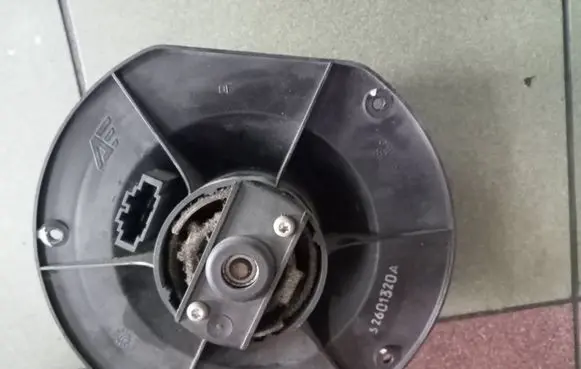 Volkswagen Sharan Heater fan/blower 7M0819021
