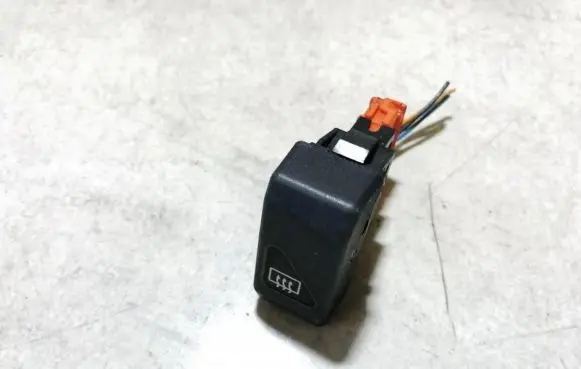 Renault Espace II Windscreen/window heater switch