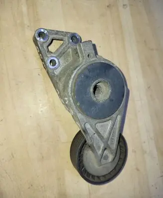 Audi A3 S3 8L Alternator belt tensioner 06A903315E