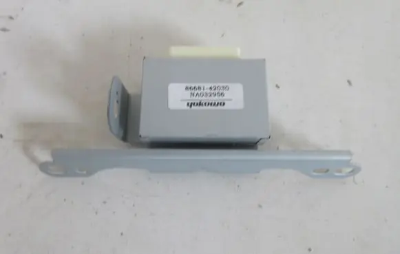 Toyota RAV 4 (XA50) Antenna control unit 8668142030