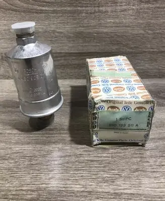 Volkswagen Golf II Fuel filter 810133511A 0450905011