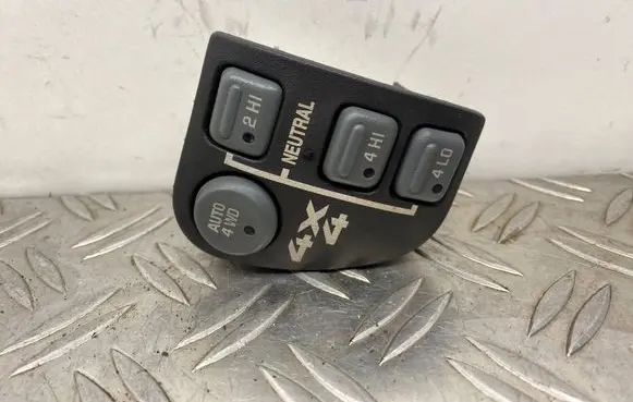 Chevrolet Blazer Differential lock switch 15708958