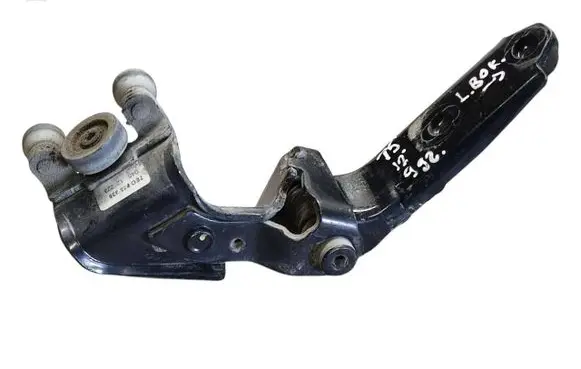Volkswagen Transporter - Caravelle T5 Sliding door middle roller runner 7E0843335