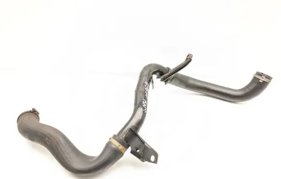 Intercooler hose/pipe