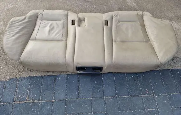 Rear seat