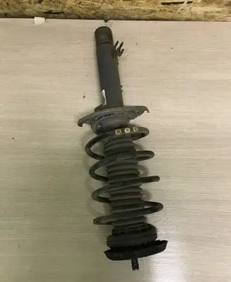 Peugeot 208 Front shock absorber/damper