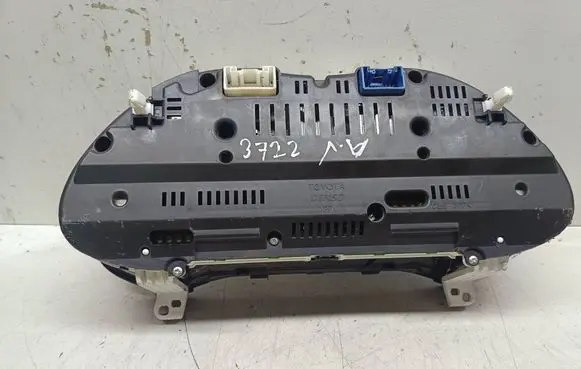 Toyota Avensis T250 Speedometer (instrument cluster) MB2574300290