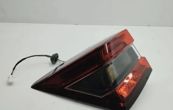 Nissan Juke II F16 Rear/tail lights 265556PA0A