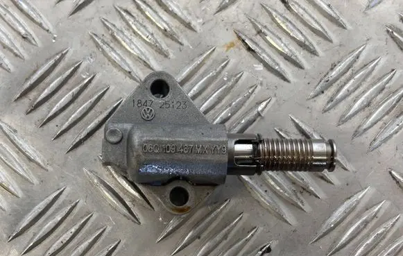 Audi Q5 SQ5 Timing belt/chain tensioner 06Q109467M