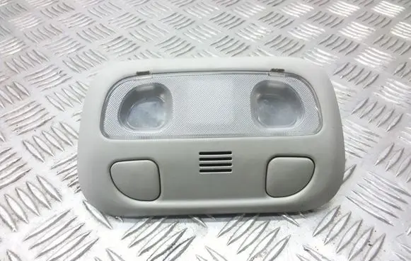 Subaru XV Front seat light