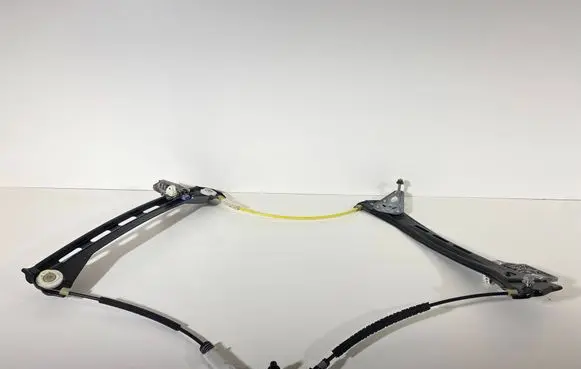 Mercedes-Benz CLS C218 X218 Front window lifting mechanism without motor 918241102