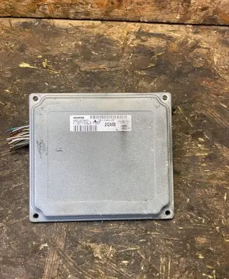 Ford Focus Engine control unit/module 7M5112A650AFB S118934202