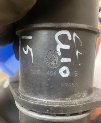 Renault Clio II Mass air flow meter 8200454482 030950