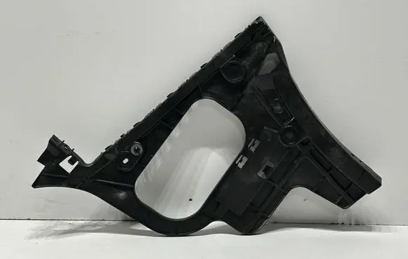 Audi A3 8Y Rear bumper mounting bracket 8Y5807377 424853