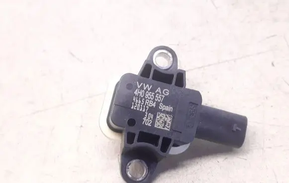 Audi A8 S8 D4 4H Airbag deployment crash/impact sensor 4H0955557