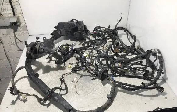 Toyota Auris E180 Engine installation wiring loom VFM11F41Z16 9008087021 8212302580C