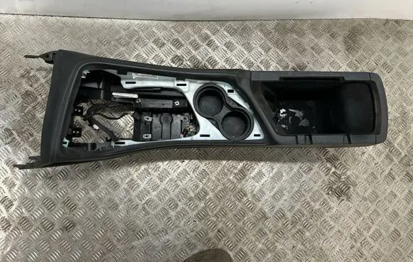 Dodge Challenger Center console 5LA681XGAG 8842930 68260169AB