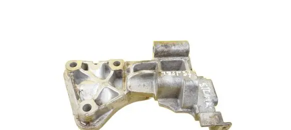 Ford Kuga I Engine mounting bracket 08670393