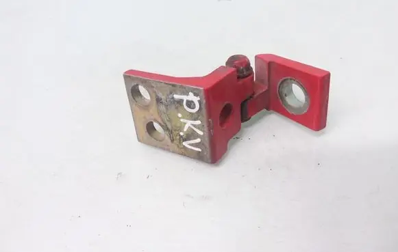 Skoda Fabia Mk1 (6Y) Front door upper hinge 6Y0831401C