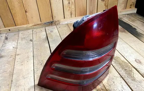 Mercedes-Benz C W203 Rear/tail lights 15355900