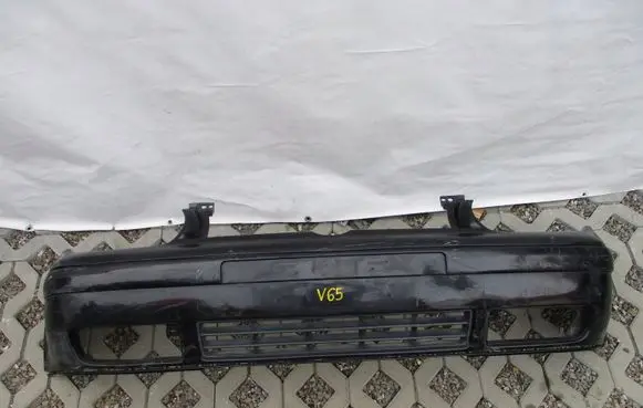 Volkswagen Golf IV Front bumper