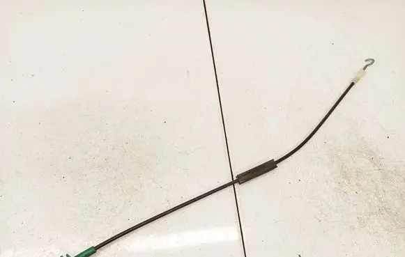 Opel Astra H Front door cable line