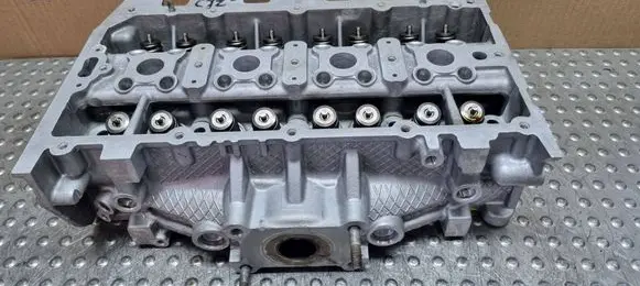 Volkswagen Polo V 6R Engine head 04E103404J