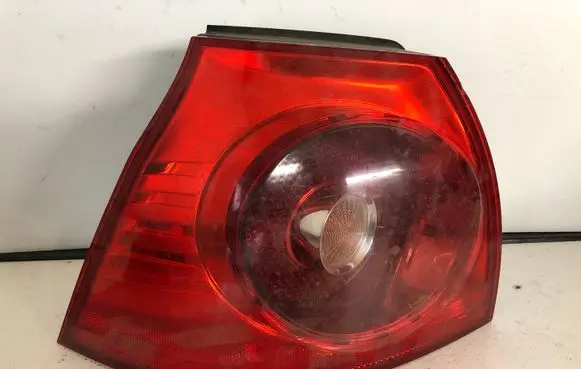 Volkswagen Golf V Rear/tail lights 1K6945095G 89032902