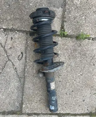 Volkswagen PASSAT B6 Front shock absorber/damper