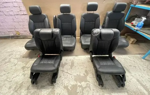 Mercedes-Benz R W251 Interior set 