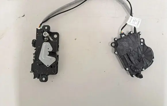 BMW X3 G01 Tailgate/trunk/boot lock/catch/latch 7357112 2704105