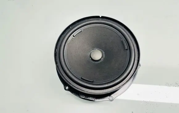 Volkswagen Touran III Front door speaker 5TA035454