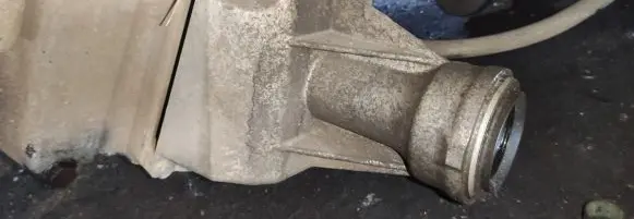 Land Rover Range Rover L322 Engine mounting bracket